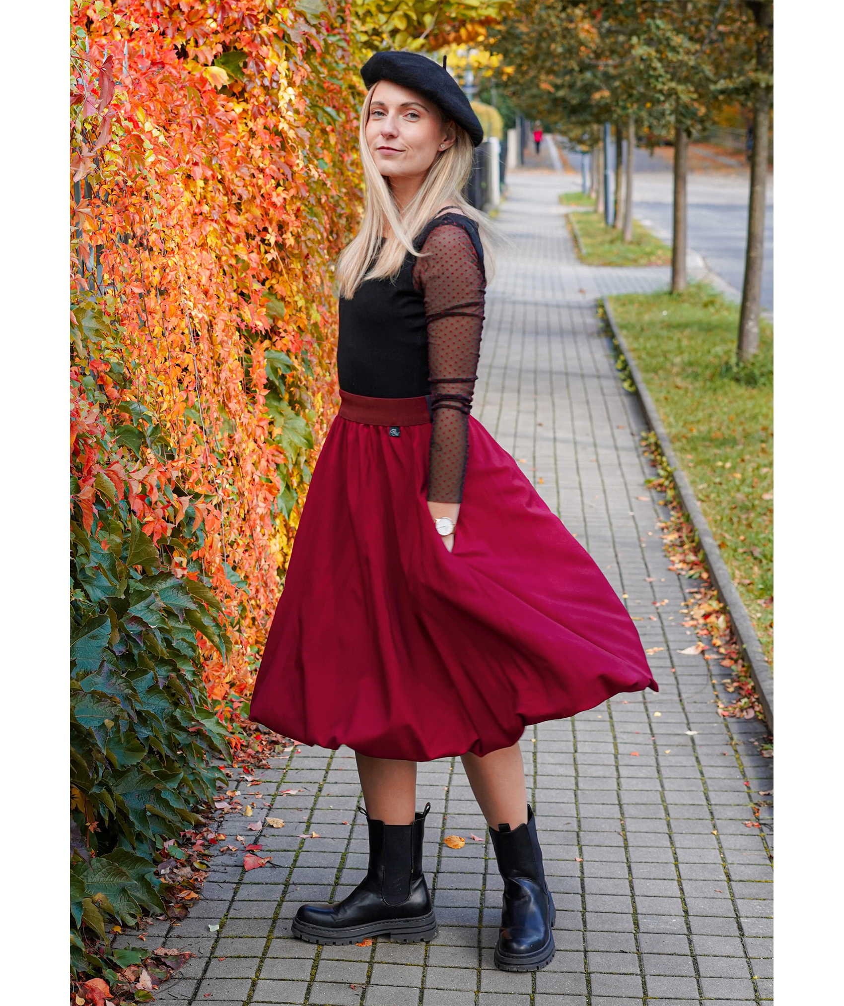 Půlkolová balónová sukně